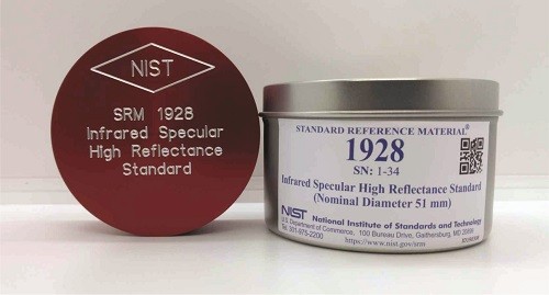SRM 1928 - 红外光谱高反射率标准(公称直径51毫米)